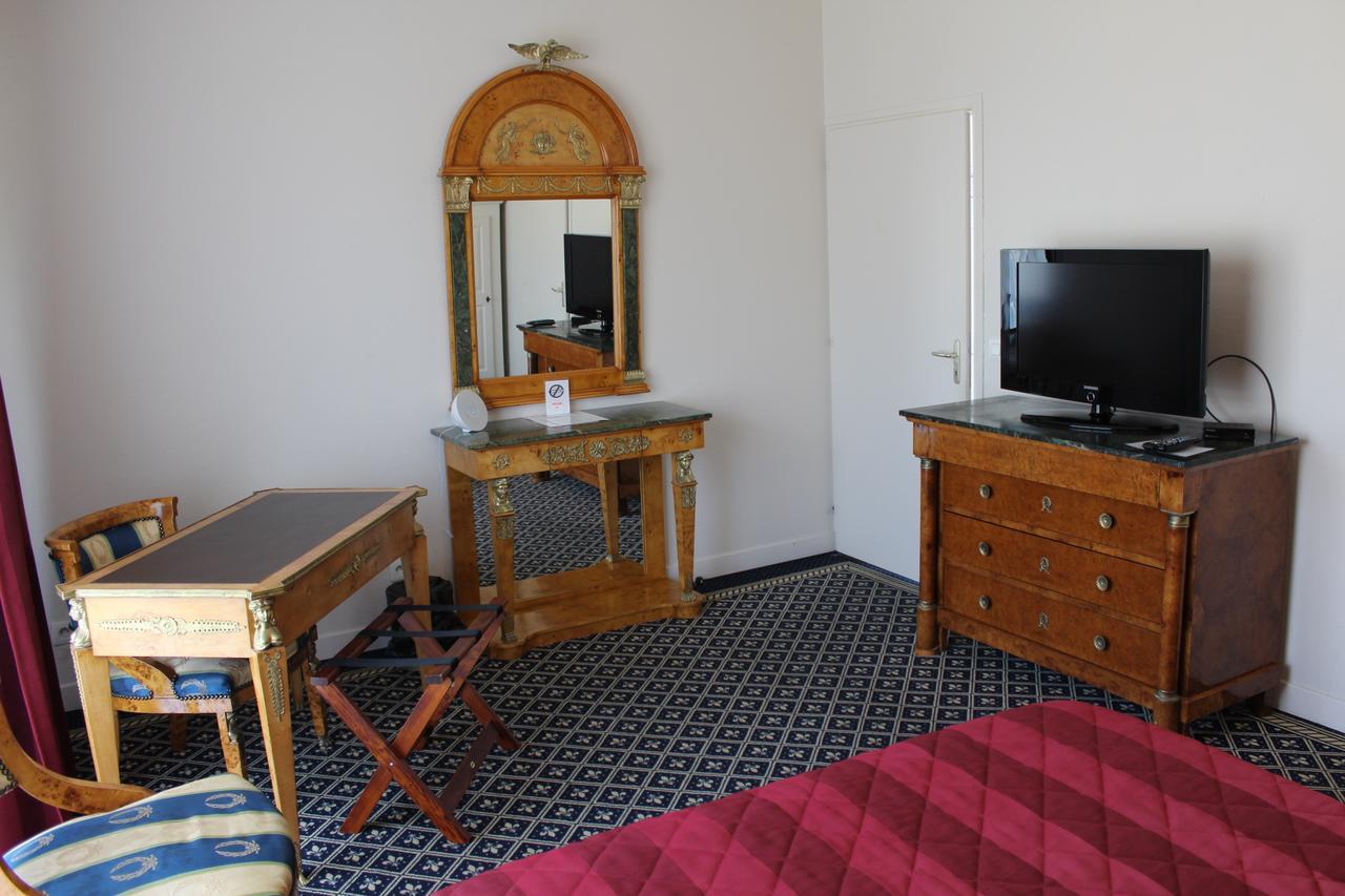 Hotel Fleur De Lys Hazebrouck Zewnętrze zdjęcie